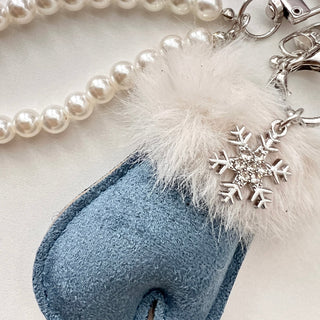 
                    
                      Anhänger-Bag-Charm-Fellhandschuh-hellblau-Schneekristall
                    
                  