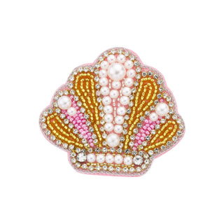 
                    
                      Glamour Muschel Brosche mit Perlen und Kristallen
                    
                  