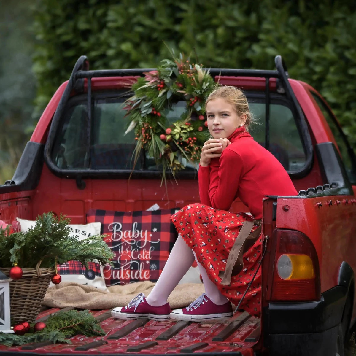 Weihnachtsrock Mädchen in rot