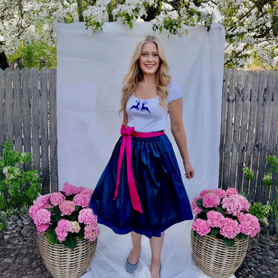 Damendirndl Schuerze Taft blau pink.