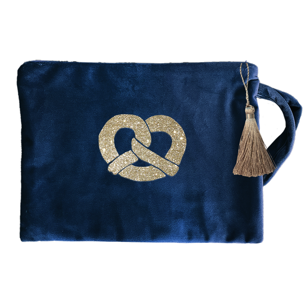 Kosmetiktasche Clutch Samt Oktoberfest dunkelblau Brezel gold