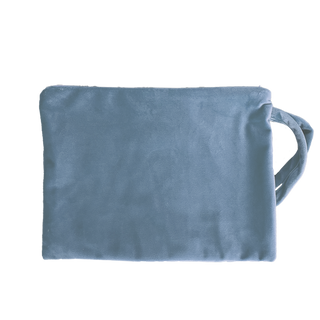 
                    
                      Kosmetiktasche Samt hellblau personalisiert
                    
                  