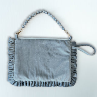 
                    
                      Samt-Clutch-Ruesche-Volant-perlenkette
                    
                  
