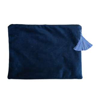 
                    
                      Samt tasche Clutch Kosmetik blau personalisiert
                    
                  