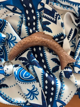 
                    
                      Strand Shopper  detail
                    
                  