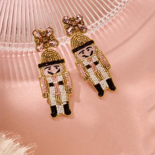 
                    
                      Statement Ohrringe Christmas Nussknacker rosa gold
                    
                  