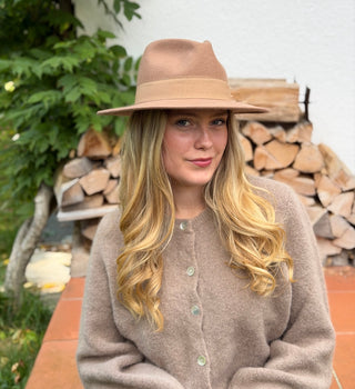 
                    
                      Wollhut beige Cowboy
                    
                  