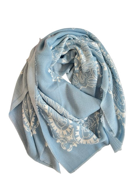Wolltuch Paisly Bandana gross.hellblau