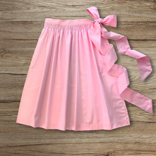 
                    
                      Dirndlschürze Midi Uni rosa
                    
                  
